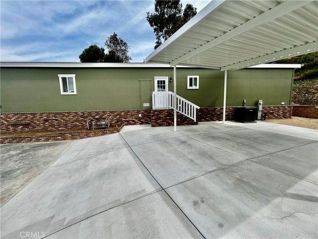 1536 S state Street 112, Hemet, CA 92543