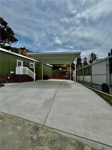 1536 S state Street 112, Hemet, CA 92543