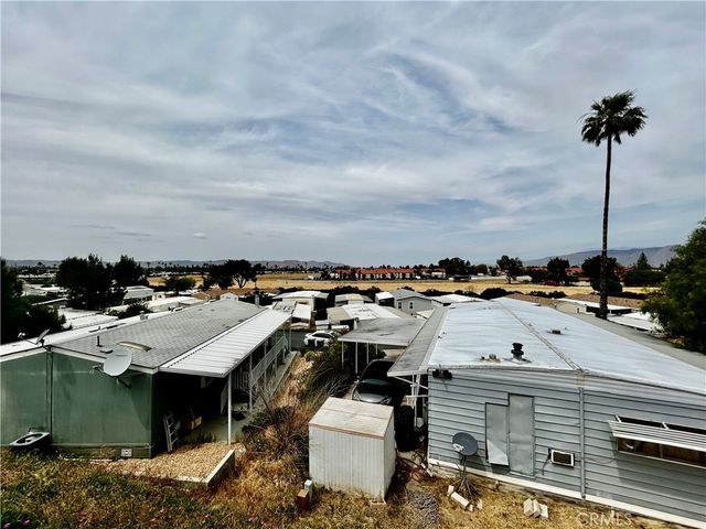 1536 S state Street 112, Hemet, CA 92543