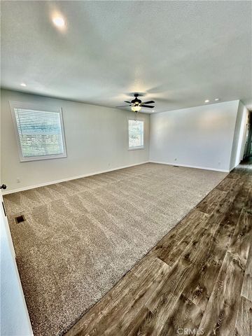 1536 S state Street 112, Hemet, CA 92543