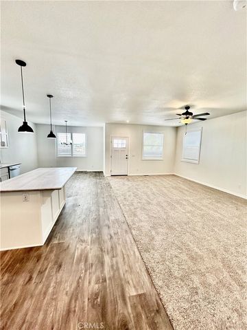 1536 S state Street 112, Hemet, CA 92543