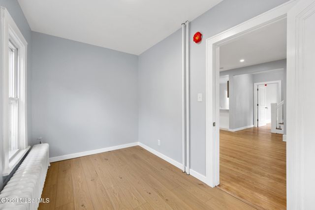 979 Washington Avenue, Albany, NY 12206
