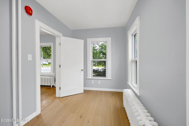 979 Washington Avenue, Albany, NY 12206
