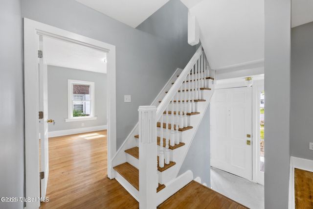 979 Washington Avenue, Albany, NY 12206