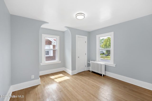979 Washington Avenue, Albany, NY 12206