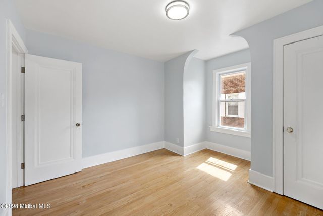 979 Washington Avenue, Albany, NY 12206