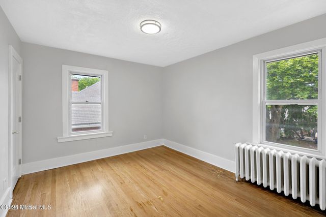 979 Washington Avenue, Albany, NY 12206