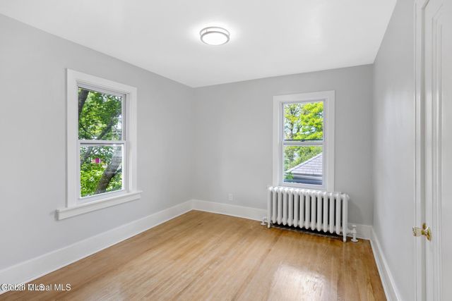 979 Washington Avenue, Albany, NY 12206