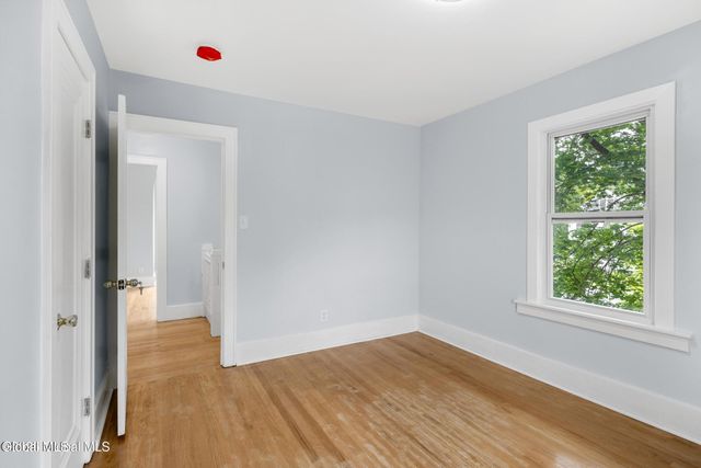 979 Washington Avenue, Albany, NY 12206