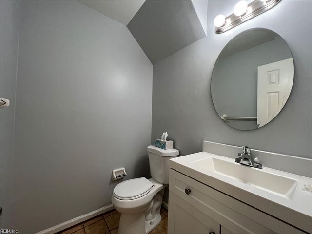 4025 Oak Moss CT, Chesapeake, VA 23321