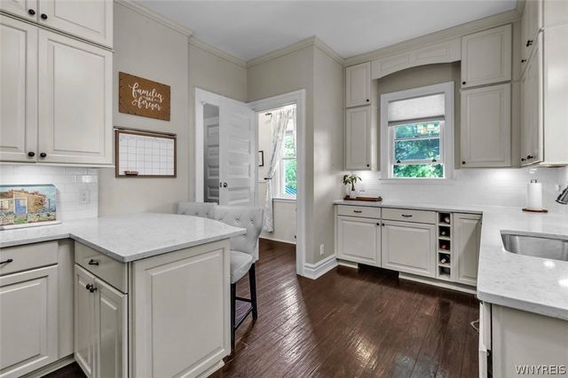 4808 Lewiston Road, Niagara Falls, NY 14305