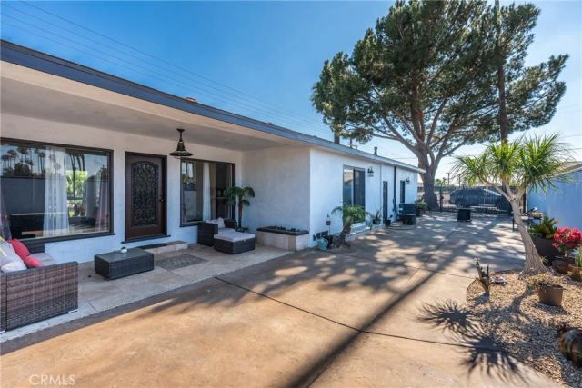 17912 Merrill, Fontana, CA 92335