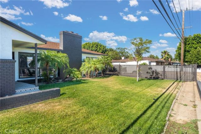 17912 Merrill, Fontana, CA 92335