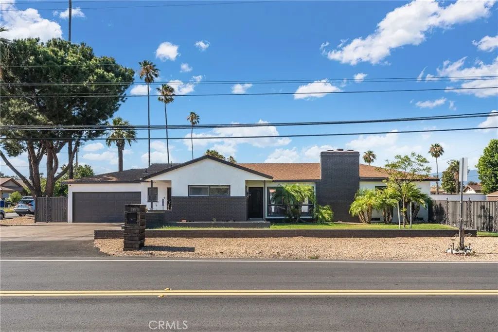 17912 Merrill, Fontana, CA 92335