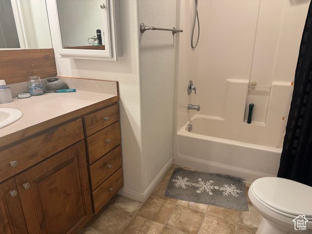 580 E MAIN ST, Myton, UT 84052