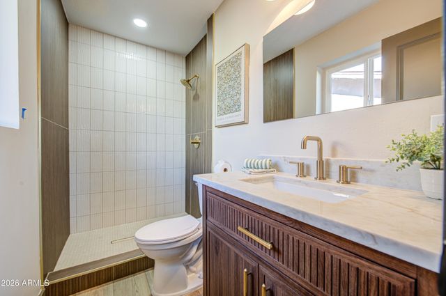 3823 W ROSE Lane, Phoenix, AZ 85019