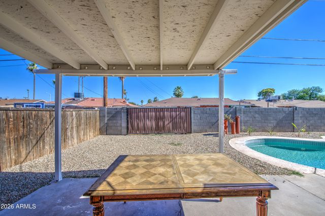 3823 W ROSE Lane, Phoenix, AZ 85019