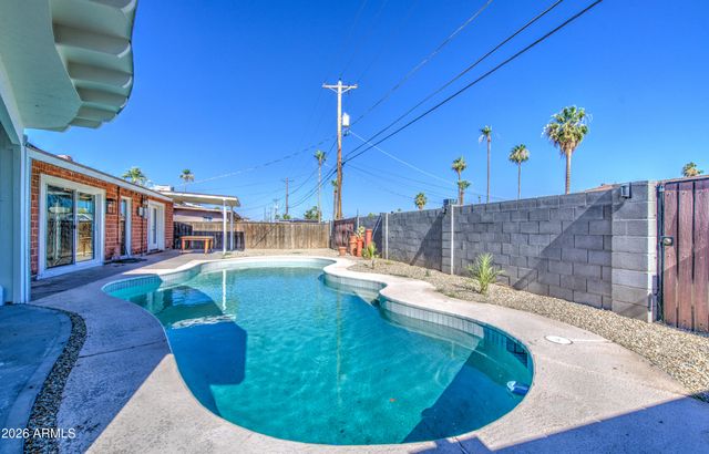 3823 W ROSE Lane, Phoenix, AZ 85019
