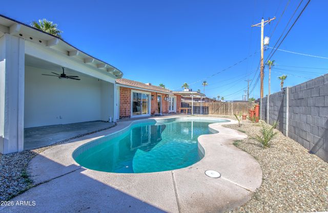 3823 W ROSE Lane, Phoenix, AZ 85019