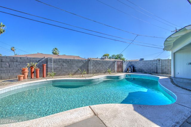 3823 W ROSE Lane, Phoenix, AZ 85019