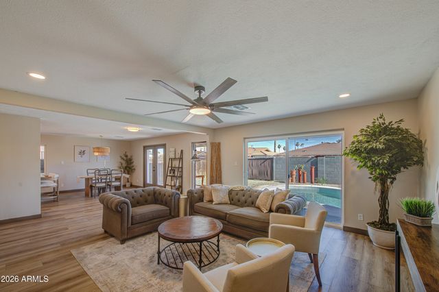 3823 W ROSE Lane, Phoenix, AZ 85019