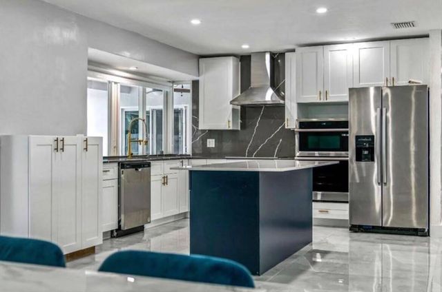 4811 HAYES Street, Hollywood, FL 33021