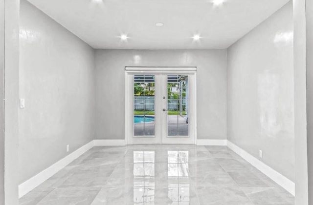 4811 HAYES Street, Hollywood, FL 33021