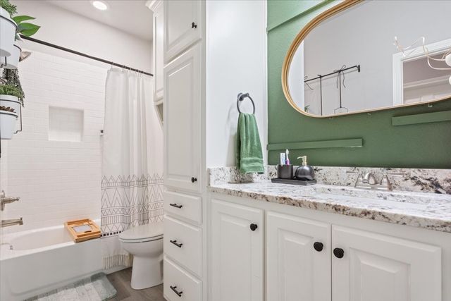518 Alamo Court, Mcgregor, TX 76657