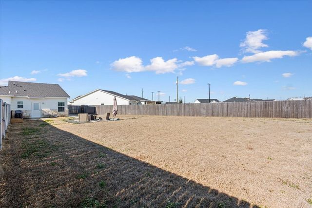 518 Alamo Court, Mcgregor, TX 76657