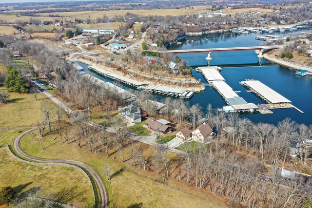 251 Herrington Woods Road, Harrodsburg, KY 40330