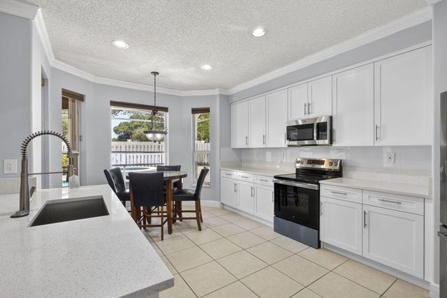 6263 Shadow Tree Lane, Lake Worth, FL 33463