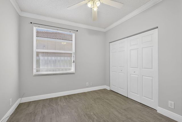 6263 Shadow Tree Lane, Lake Worth, FL 33463