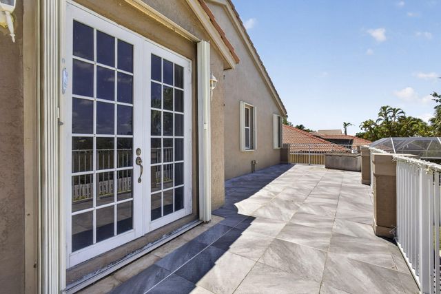 6263 Shadow Tree Lane, Lake Worth, FL 33463