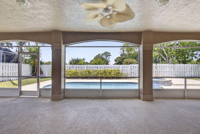 6263 Shadow Tree Lane, Lake Worth, FL 33463
