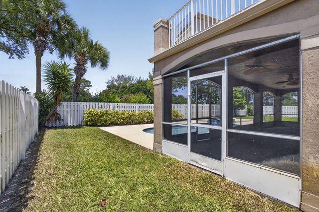 6263 Shadow Tree Lane, Lake Worth, FL 33463