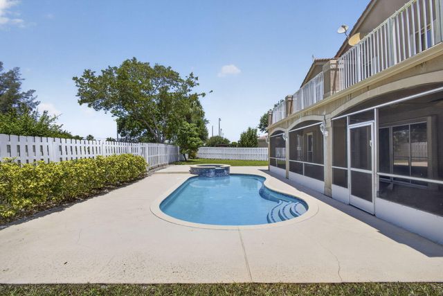 6263 Shadow Tree Lane, Lake Worth, FL 33463
