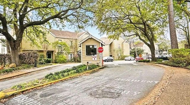 2100 Tanglewilde Street 531, Houston, TX 77063