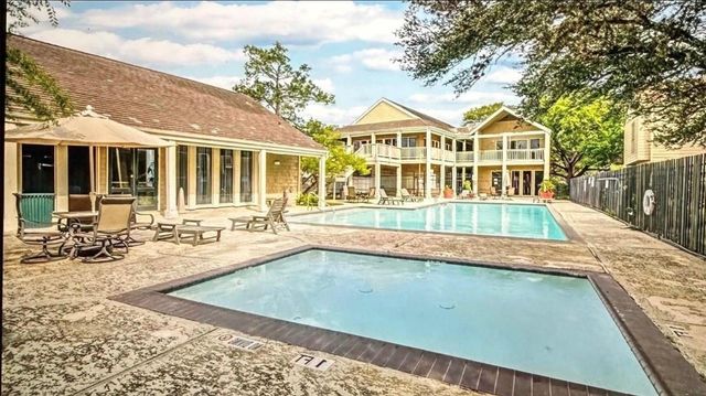 2100 Tanglewilde Street 531, Houston, TX 77063