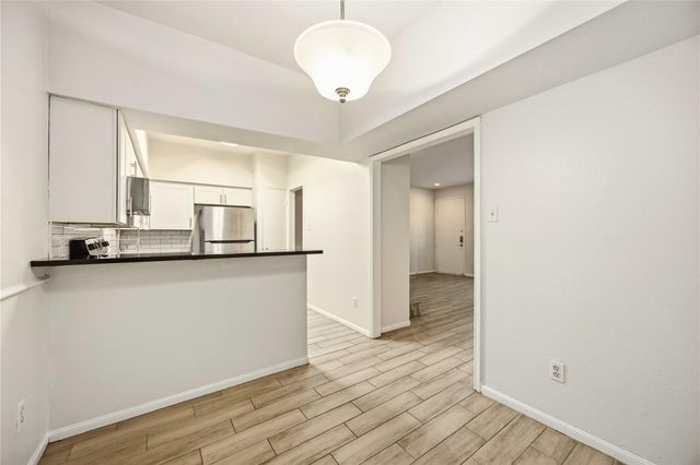 2100 Tanglewilde Street 531, Houston, TX 77063