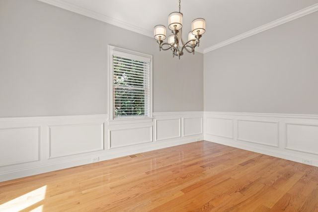 29 Wadsworth Ave 2, Waltham, MA 02453