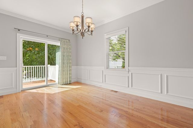 29 Wadsworth Ave 2, Waltham, MA 02453