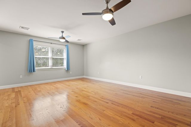 29 Wadsworth Ave 2, Waltham, MA 02453