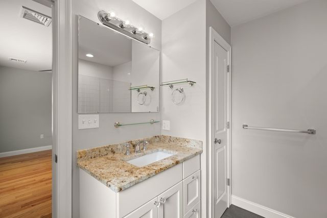 29 Wadsworth Ave 2, Waltham, MA 02453