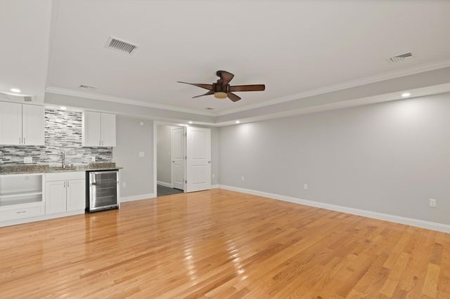 29 Wadsworth Ave 2, Waltham, MA 02453