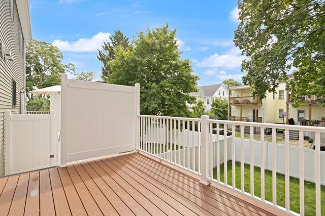 29 Wadsworth Ave 2, Waltham, MA 02453