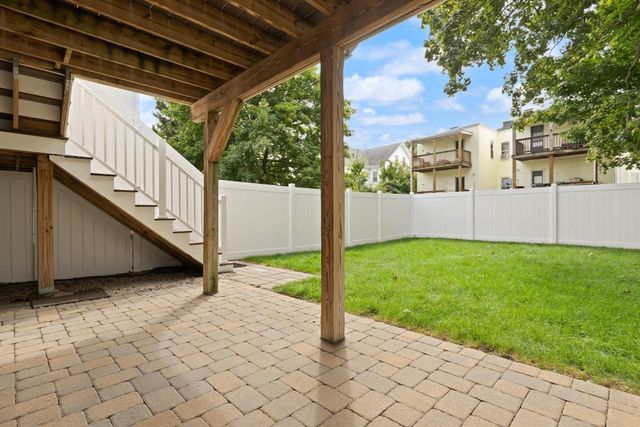 29 Wadsworth Ave 2, Waltham, MA 02453