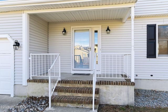 385 Maryland Avenue, Bayville, NJ 08721