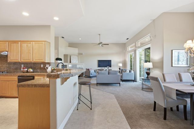 2435 Horseshoe Ct, Rocklin, CA 95765