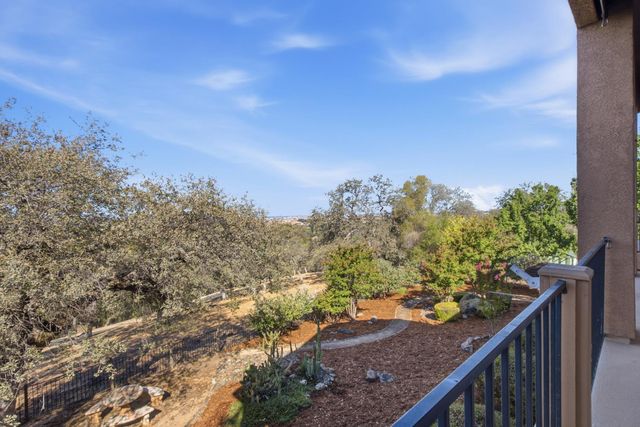 2435 Horseshoe Ct, Rocklin, CA 95765