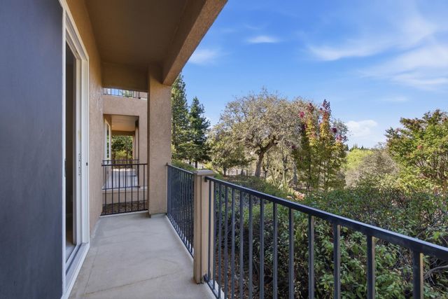 2435 Horseshoe Ct, Rocklin, CA 95765